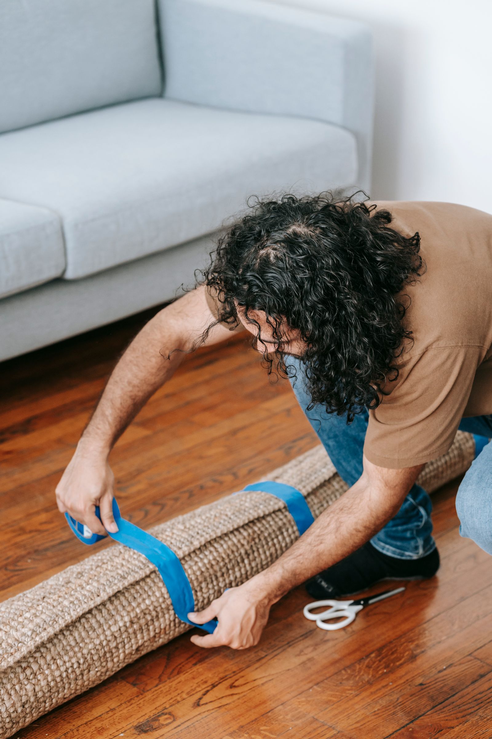 Flooring installer hardwood homeowner
