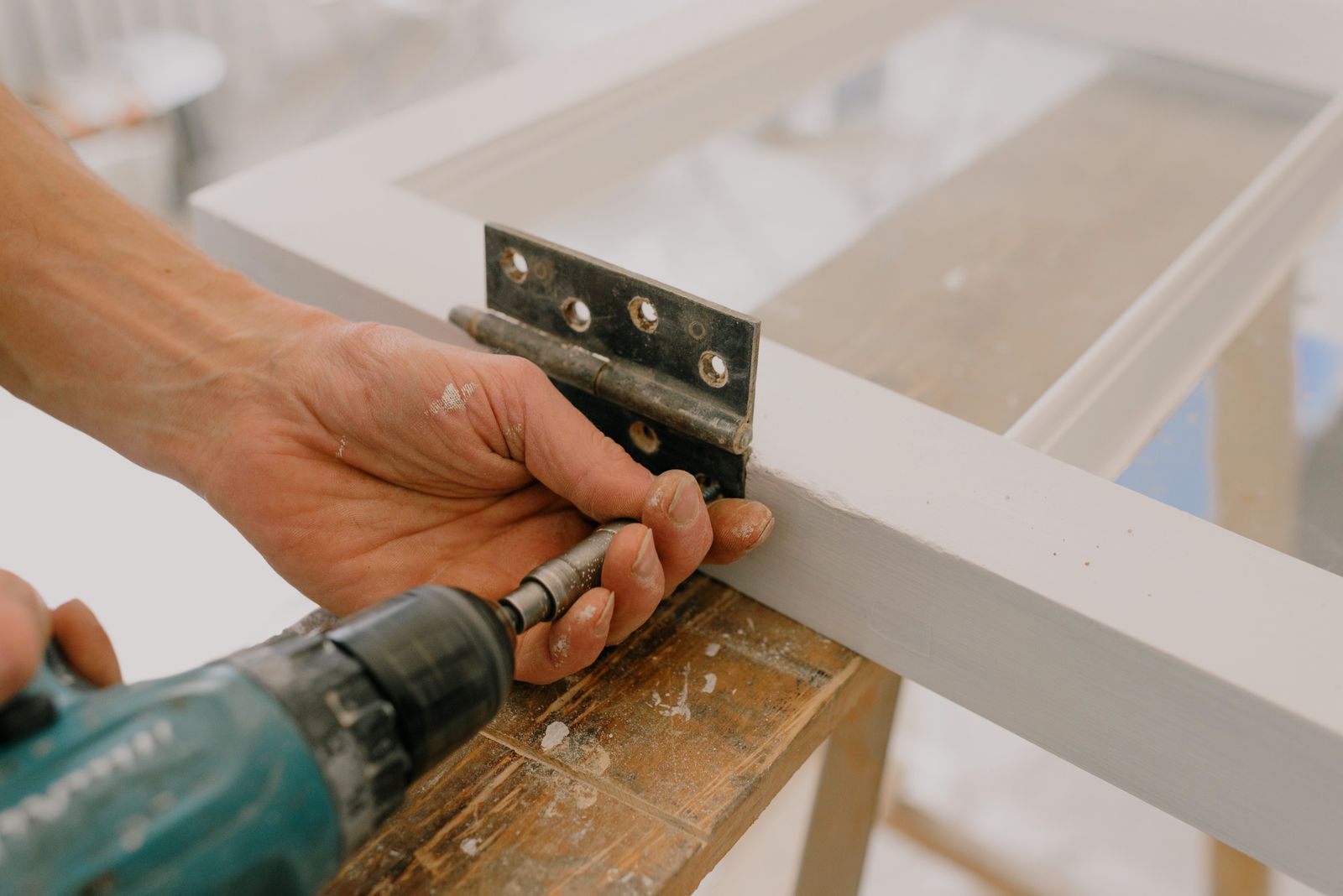 Handyman: mounting and assembly