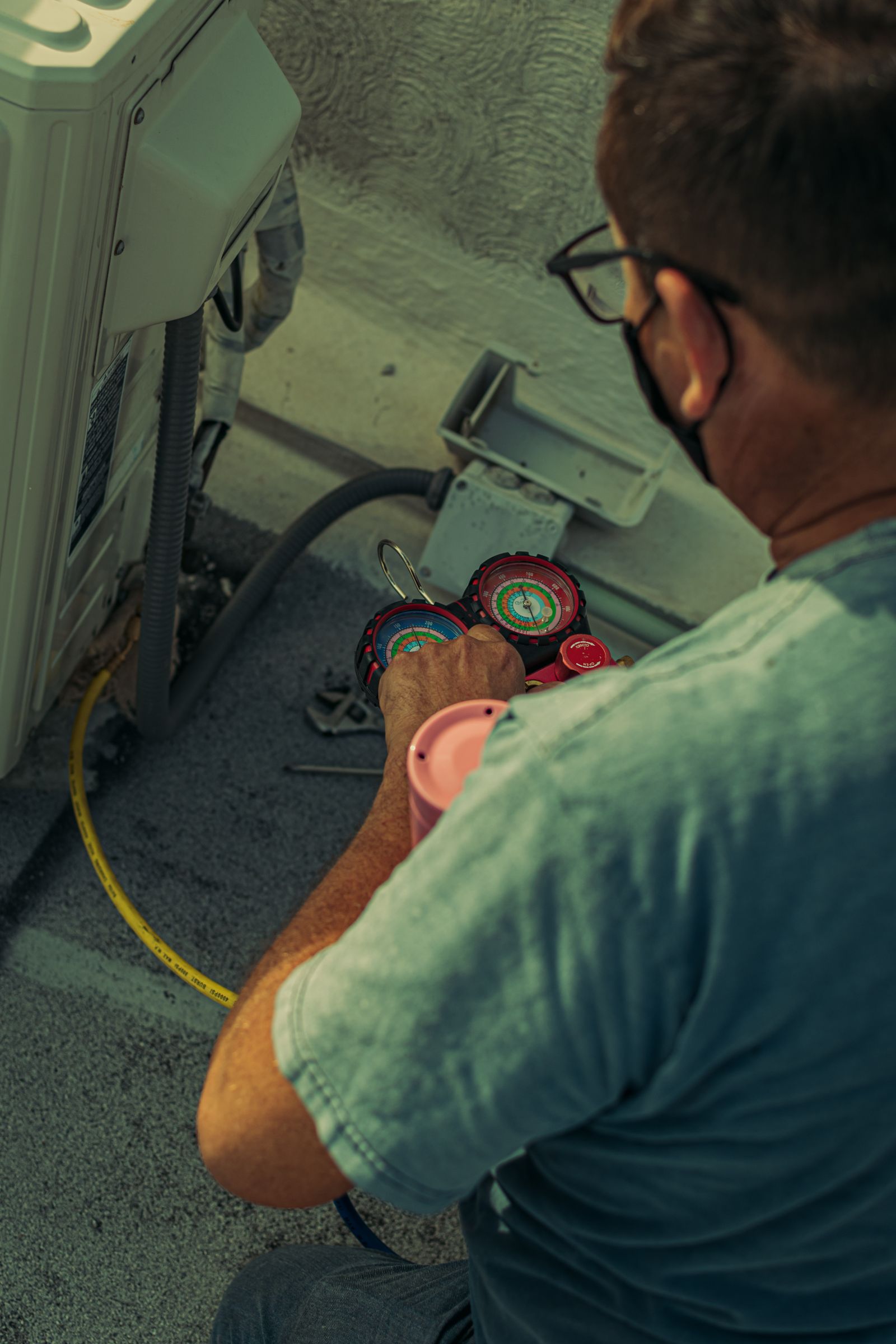 Hvac technician air conditioner homeowner
