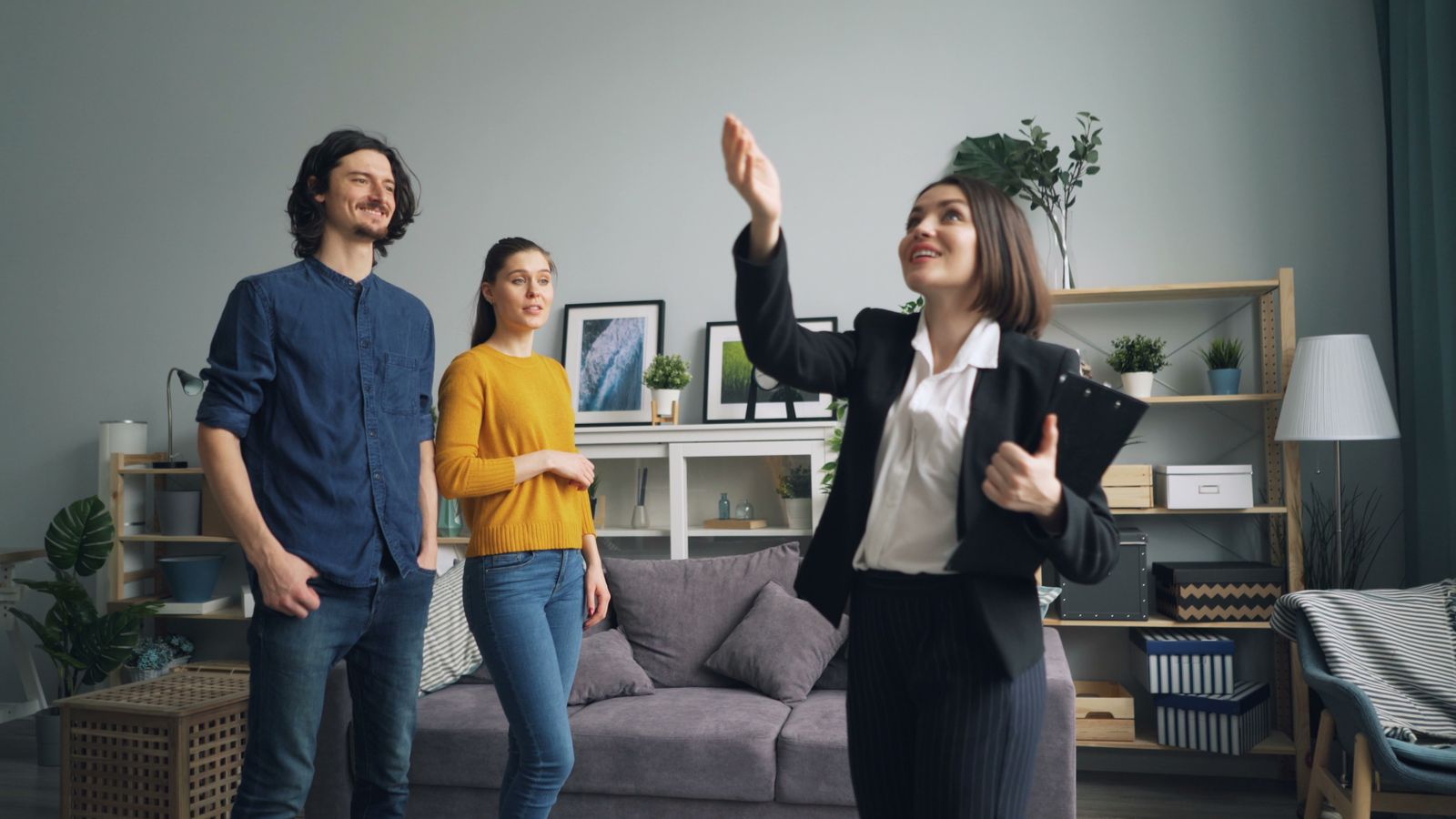Insurance agent meeting homeowners