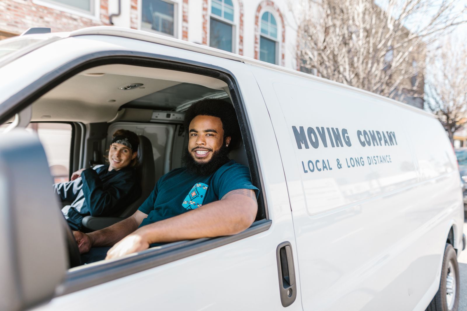 Movers worker